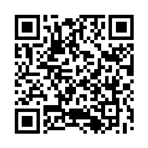 然后又忍不住看了看那泛着微光的高塔二维码生成