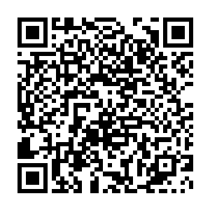然后和吧务组商量着出个公告什么的――现在他也是有些埋怨珍妮弗了二维码生成