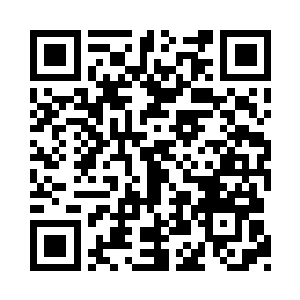 然后快速地从车柜里找出一个细小的螺丝刀二维码生成