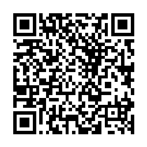 然后我们在马哈代夫的酒店工地就是他们去的第一处值守地方二维码生成