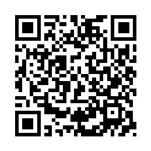 猫头鹰直接将这支香烟递到了白振东的嘴前二维码生成