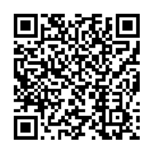 玄天殿里传来司马紫燕和司马紫蝶的娇喘声和叫喊声二维码生成