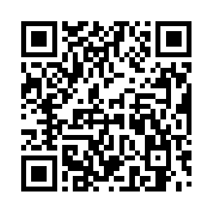 王杰和东方阳泉一起落在了别墅屋顶上二维码生成