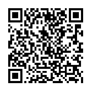 琴儿说着伸出小手将朱平安手里的短裤抢了过来二维码生成