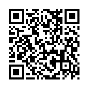 琴圣天魔女怀抱古琴莲步款款的从远处走来二维码生成