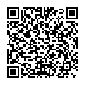 甚至大部分剧组都会准备一辆――给剧组所有演员作为移动休息室二维码生成