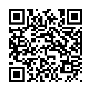 目光轻扫一眼那脸色黑如煤矿的老者二维码生成