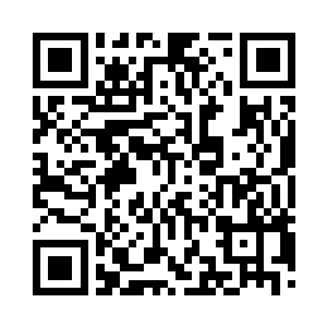 看了她一会儿之后转头看向右后方的位置二维码生成