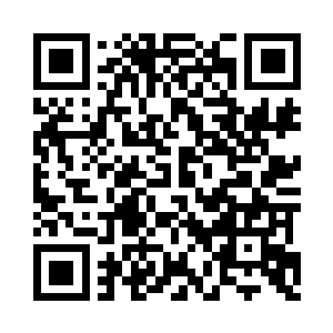 看到那两个女生也已经把曹琳娜扶起来了走了二维码生成