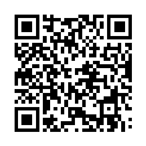 看台上的众人顾不上自身的狼狈和伤势二维码生成