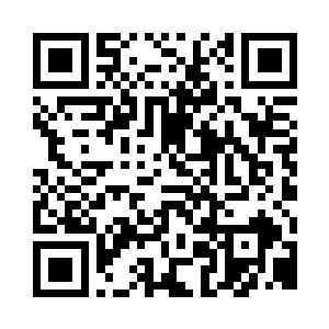 看着丈夫还有他手中那个装着首饰的盒子二维码生成