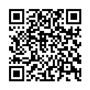 瞅着那个穿着列宁装夹着公文包的小跟班二维码生成