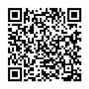 福海城的海上刑捕的开着一艘蒸汽船就来到了张铁跳崖的海面二维码生成