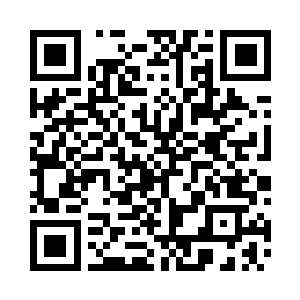 秦宇看了自己的表妹还有她的那位同学一眼二维码生成