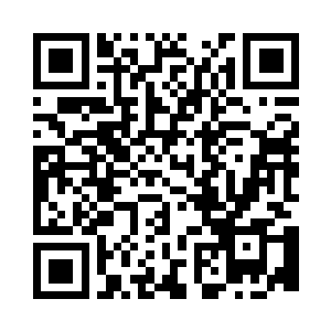 空气里就听见湛南一个劲兴奋地喊着二维码生成