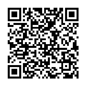 立即向着远处那个正在缓缓坠落地面的朴成国跑了过去二维码生成