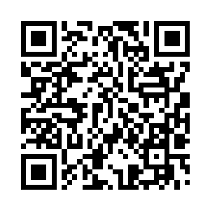 等王应龙和朱雪畅两口子过来敬酒的时候二维码生成