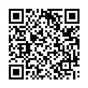 紧挨着她这座仙山的旁边飘浮着一座仙山二维码生成