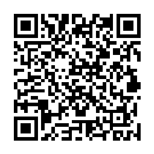 紧接着一道黑色的身影竟然诡异的出现在了鸿蒙鼎的旁边二维码生成