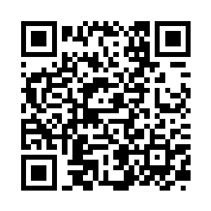 纷纷不由自主的将手握在金色丝线上二维码生成