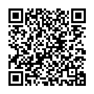 给出至少两百斤的魔化精金在内的千万金币等级的魔法材料二维码生成