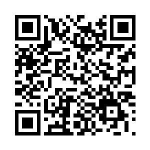 给这看上去弱不禁风的佞臣重重一击二维码生成