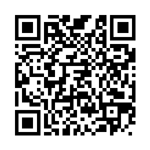 老头面无表情地看着已经变成废墟的据点二维码生成