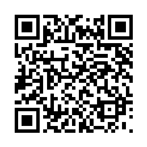 老祭司交握在一起的手上下滑动两下二维码生成