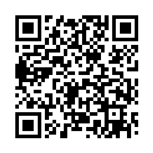 而南宫成的下场就是被对方随意的摆布二维码生成