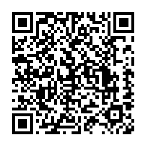 而周围的那些人对于这忽然出现的龙傲天却并没有丝毫的意外的表情二维码生成
