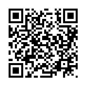 而山巅四周同样有不少紫水晶打造的建筑二维码生成