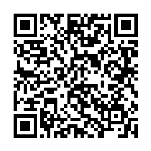 而徐存周和衣晓溪他们三个人这个时候也是站了起来二维码生成