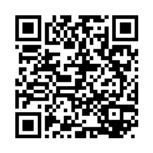 而是缓缓地坐在了距离龙少不远的沙发上二维码生成