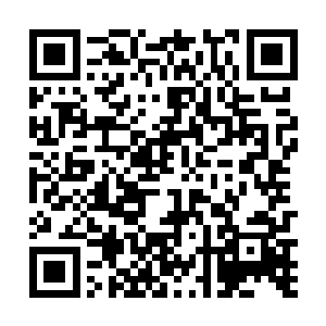 而这个恶少在分局得意洋洋述说自己如何勾引他的场面二维码生成