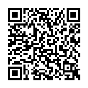 聊着聊着忽然就聊到了她们以前大学里的那些事二维码生成