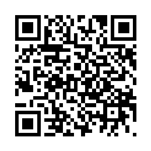 能跟他说上话的也只有我跟他的母亲二维码生成