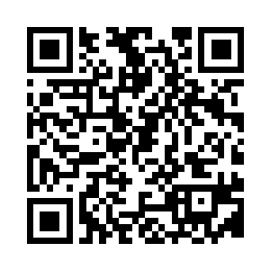 自己的表情已经与镜子中的苏林重合了二维码生成