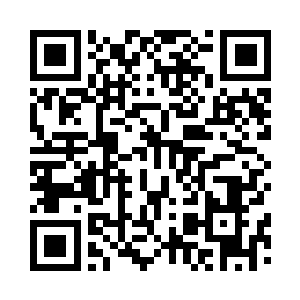 至少在一把上膛的枪对准她的情况下二维码生成