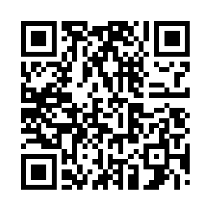 苍白船身在浮游生物闪烁的光斑下晦明晦暗二维码生成