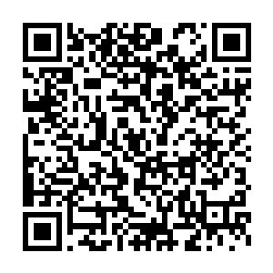 苏轼从怀里掏出一个火折子迎着风晃一晃一团火光就出现在棉绳上二维码生成