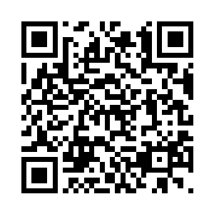 荣禧院的前庭是用青花石铺成的地面二维码生成