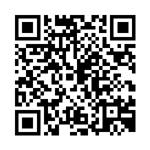 落入提前设置好的急速下滑的滑道之中二维码生成