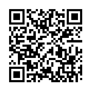 表兄弟中或许有带着倾慕眼神看自己的二维码生成