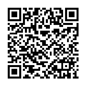 袁正昆三人手中的武器不是被荡开就是被震飞了二维码生成