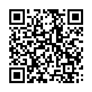 被她那坚挺的胸脯压着胳膊也很舒服二维码生成