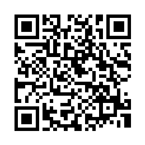 裹在黑色斗篷里的人依旧微垂着脑袋二维码生成