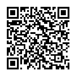 记得那个人以前好像就在火车站附近的一个杂货店里打过工二维码生成