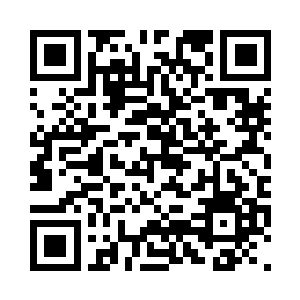 许紫烟一边嘟囔着一边向着远处飞奔二维码生成