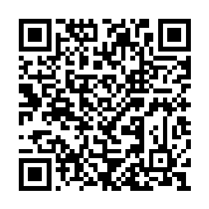 跟随在装甲车后面的大约三十多个反对派的步兵二维码生成