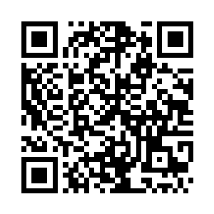 还有一个人却是穿着便装的中年男人二维码生成